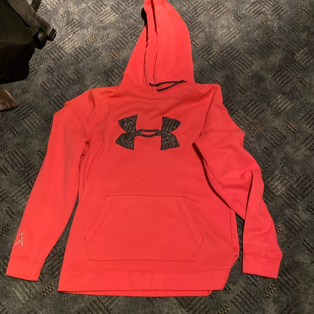Pink M size Under Armor Hooded Sweatshirt